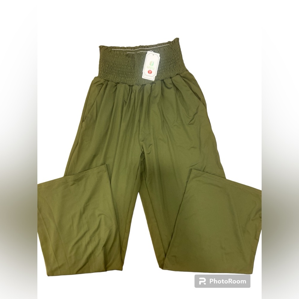 NWT AUA pants small